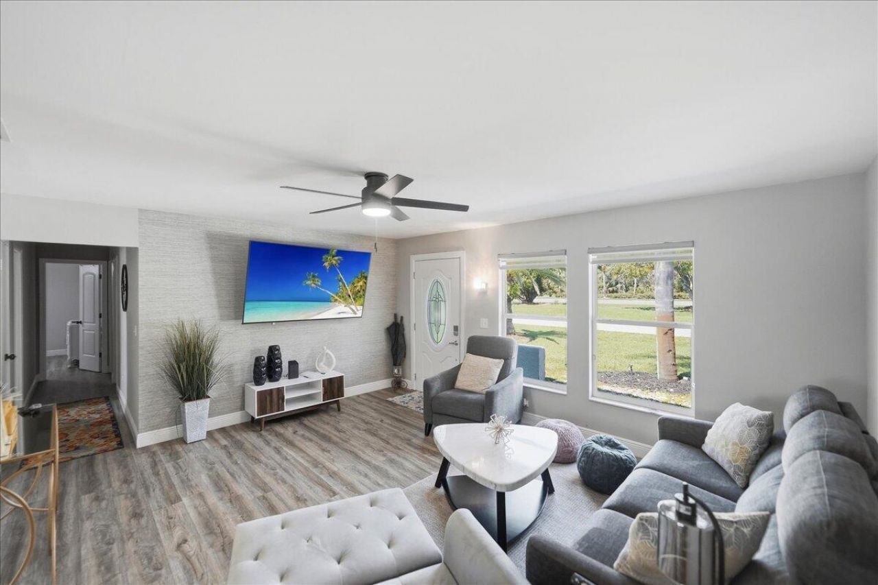 2031 SE New York Street, Port Saint Lucie, FL 34952 Photo