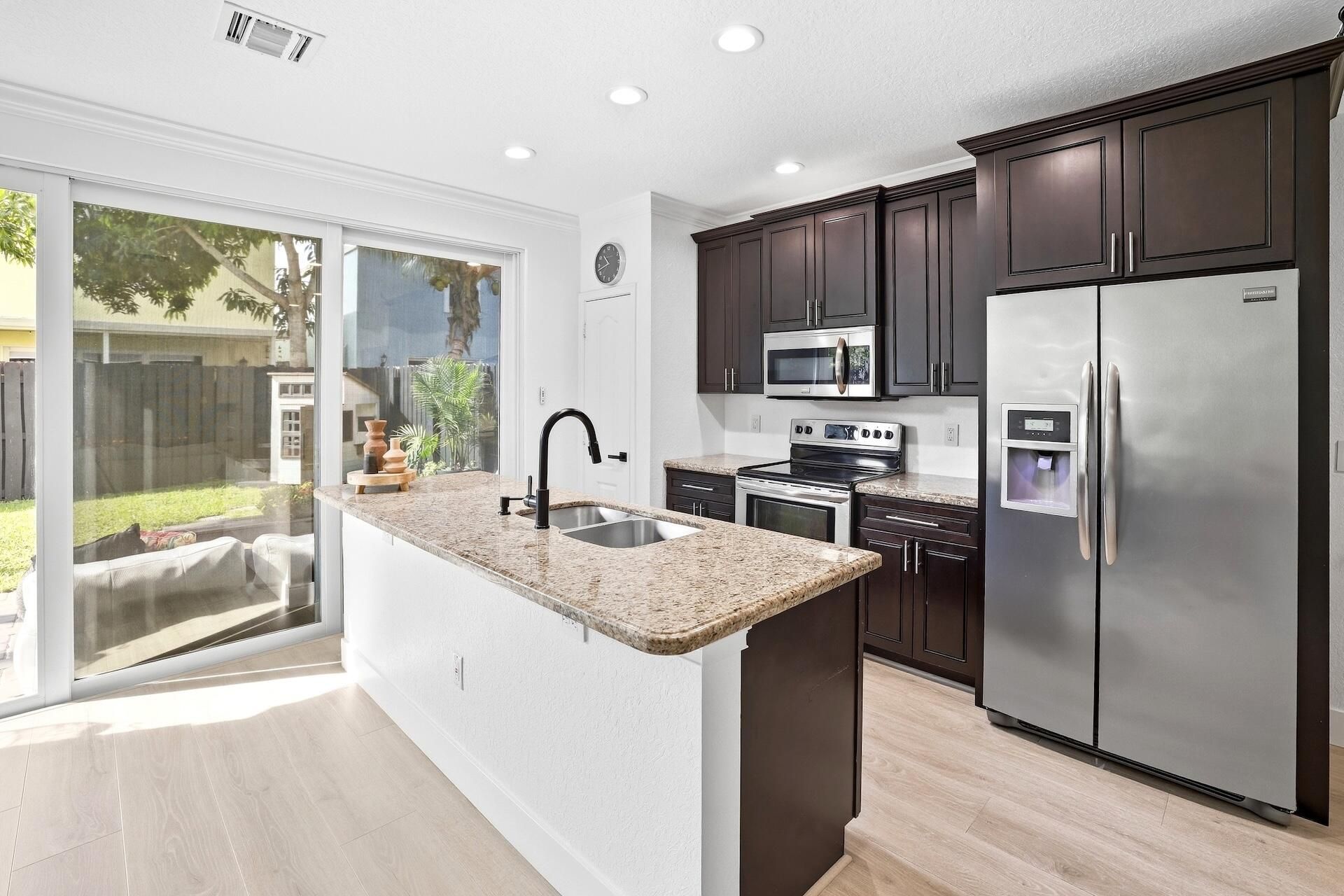 3122 Shelby Way, Palm Springs, FL 33461 Photo