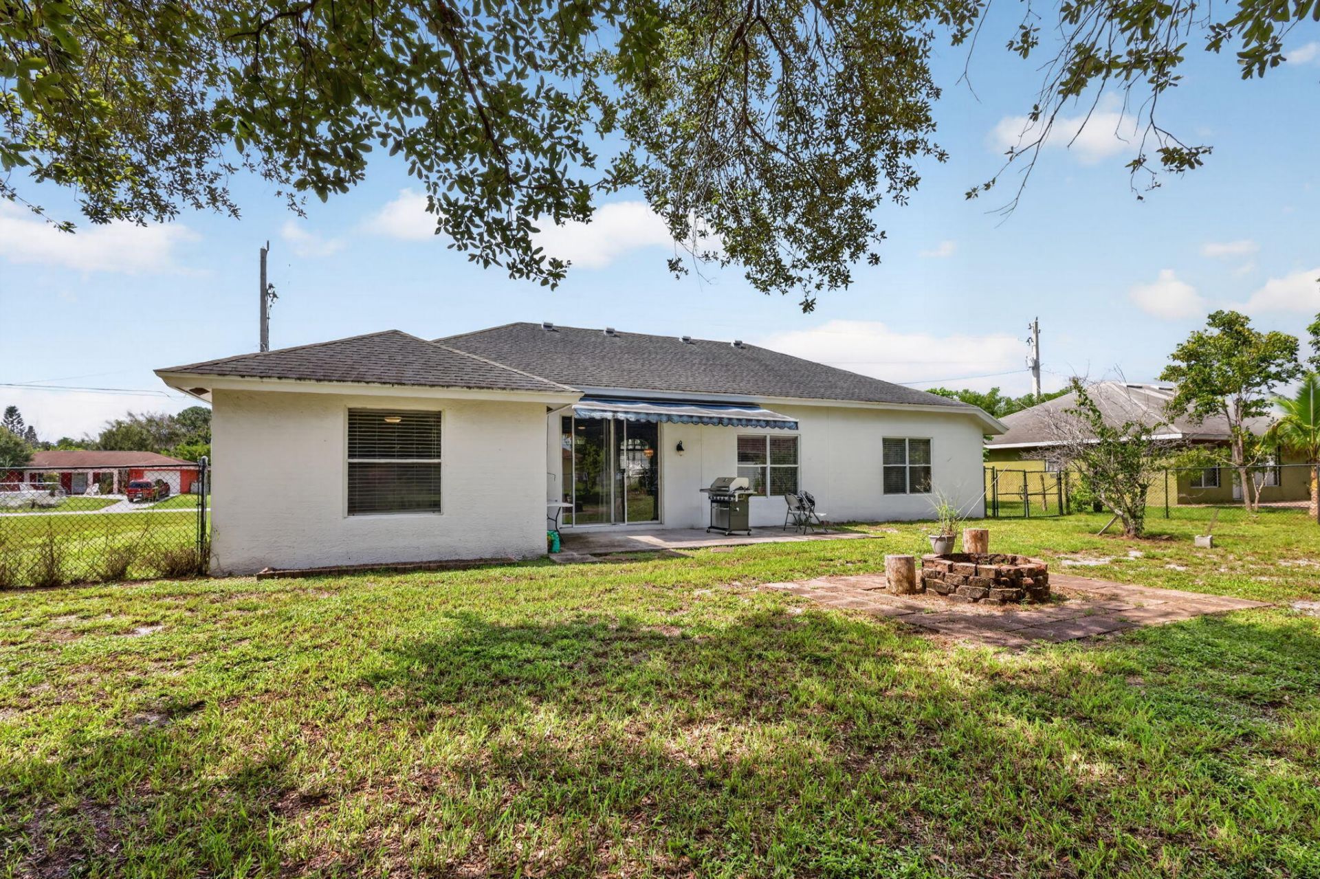 422 SW Tulip Boulevard, Port Saint Lucie, FL 34953 Photo