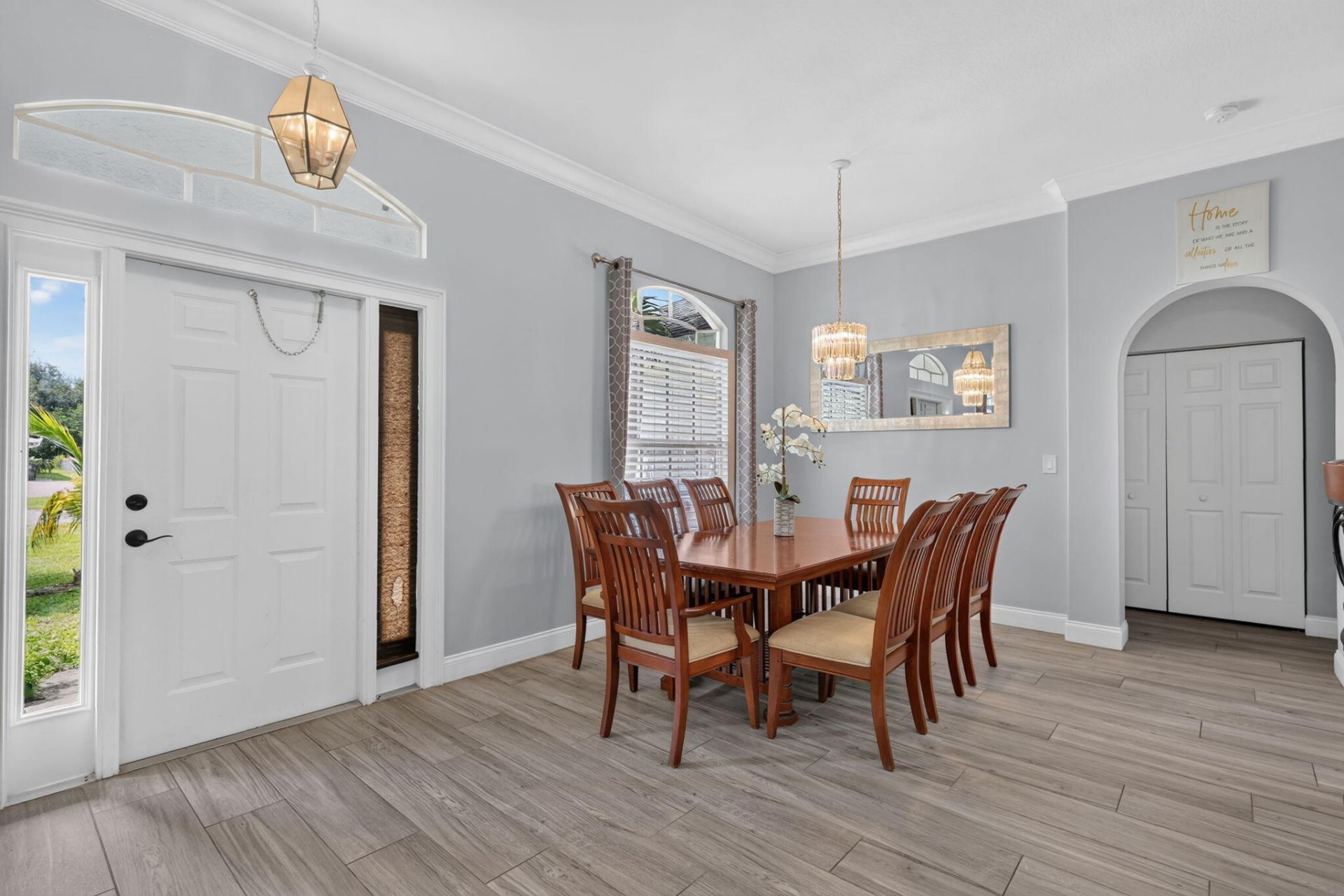 422 SW Tulip Boulevard, Port Saint Lucie, FL 34953 Photo
