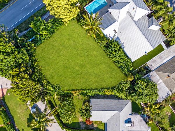 491 NEPTUNE Road, Juno Beach, FL 33408