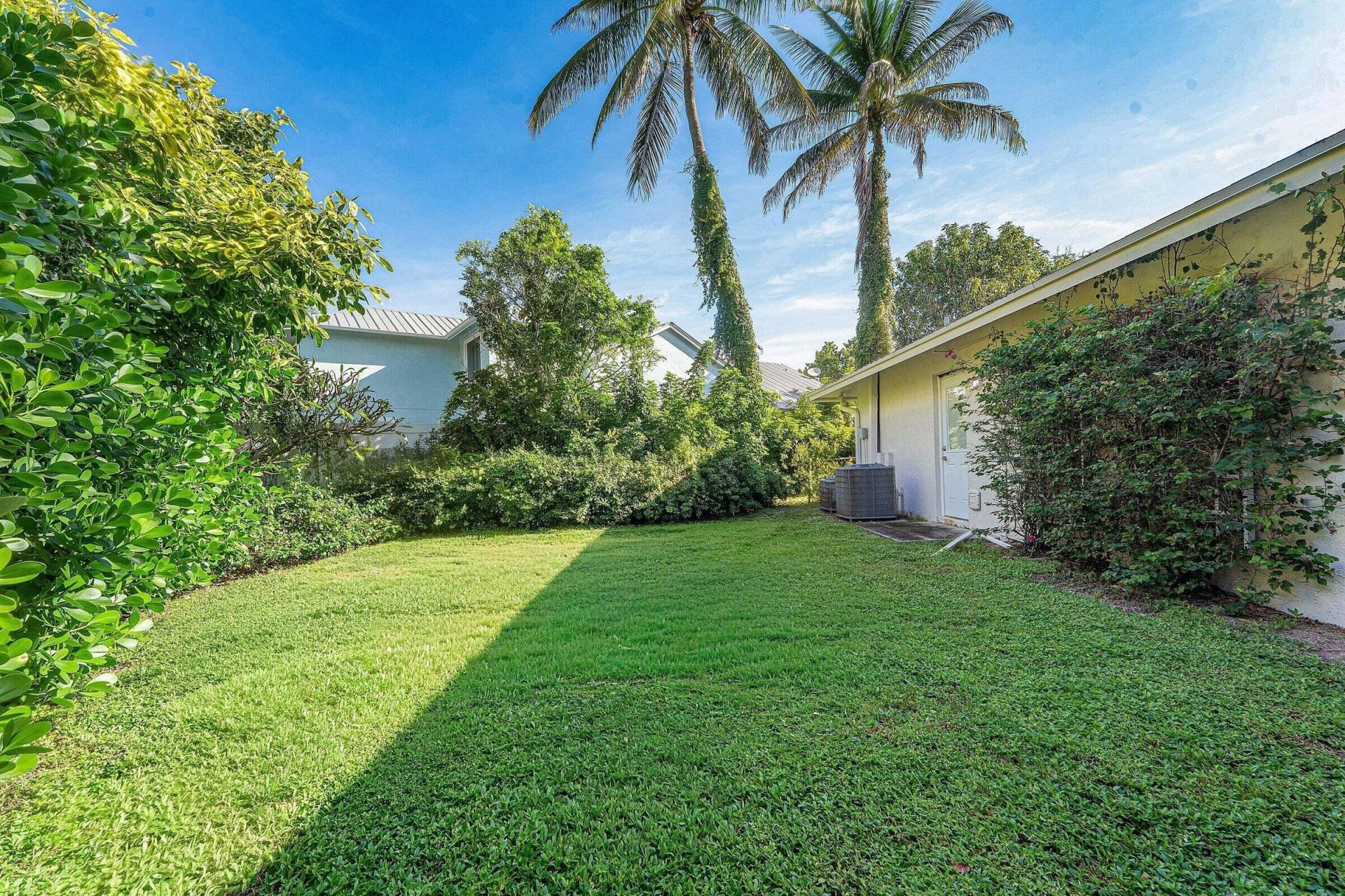 491 Neptune Road, Juno Beach, FL 33408 Photo