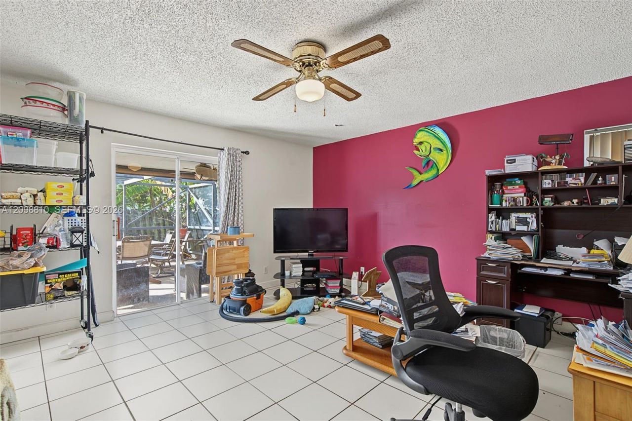 9528 NW 53rd St, Sunrise, FL 33351 Photo
