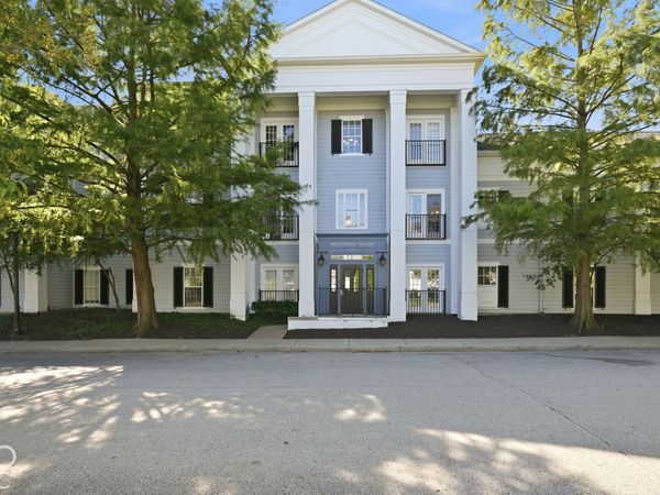 2121 Grenville Street, Unit 1B, Carmel, IN 46032