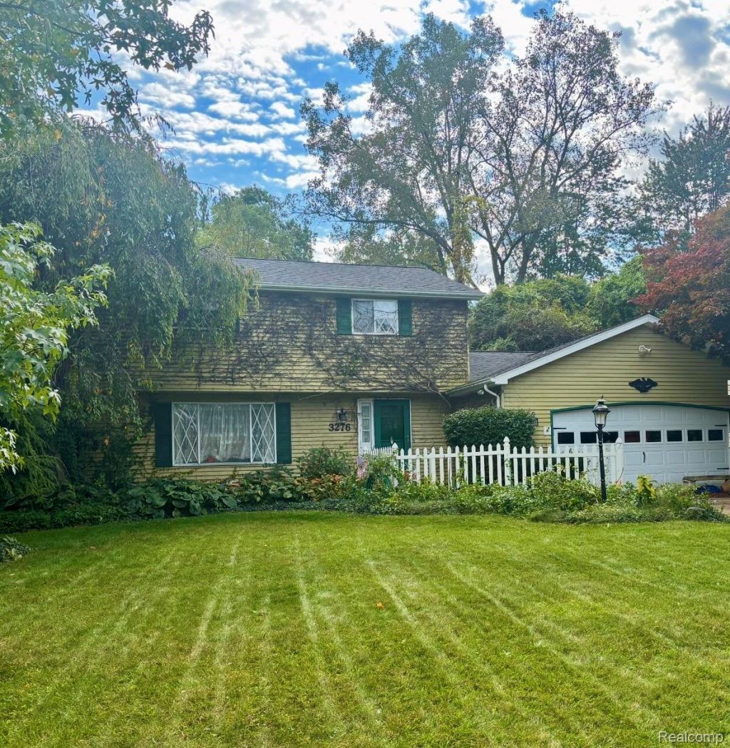 3276 E Charmwood Drive, Port Huron Township, Mi 48060 Main Photo