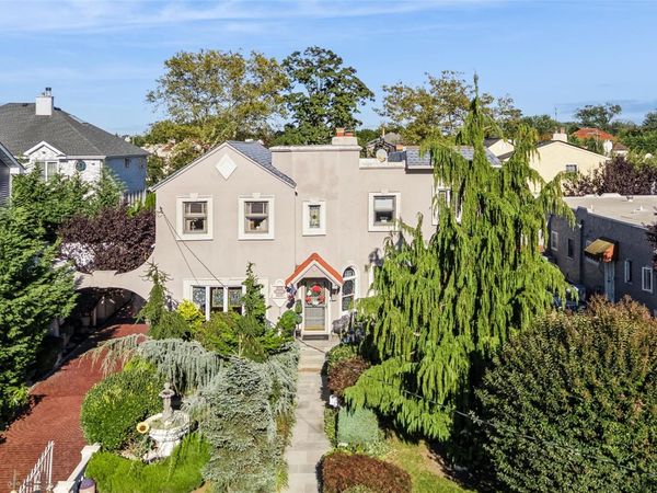315 wynsum Avenue , Merrick, NY 11566