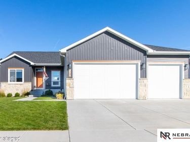 7246 N 49th Street, Lincoln, NE 68514