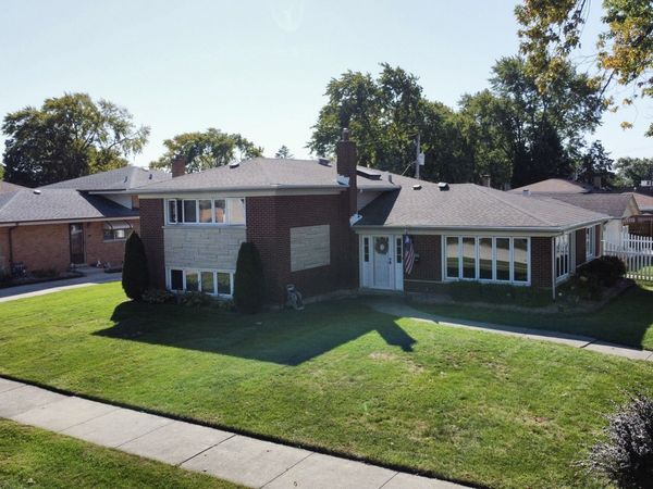 4537 W 102nd Street , Oak Lawn, IL 60453
