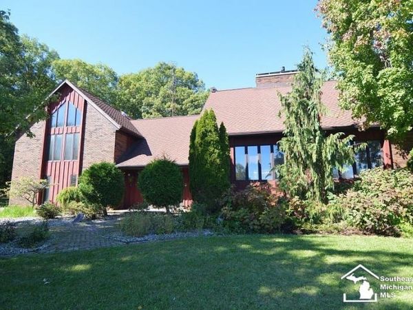 4400 Douglas Drive, Adrian, MI 49221
