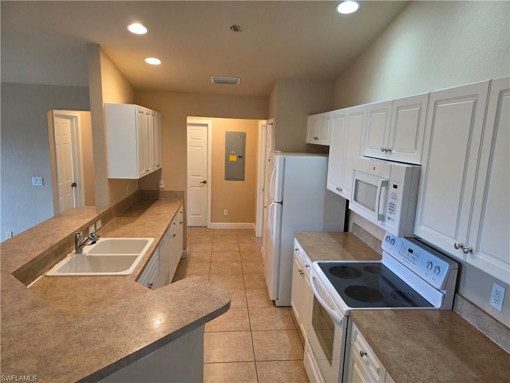 20050 Petrucka Cir N, Unit 3, Lehigh Acres, FL 33936 Photo