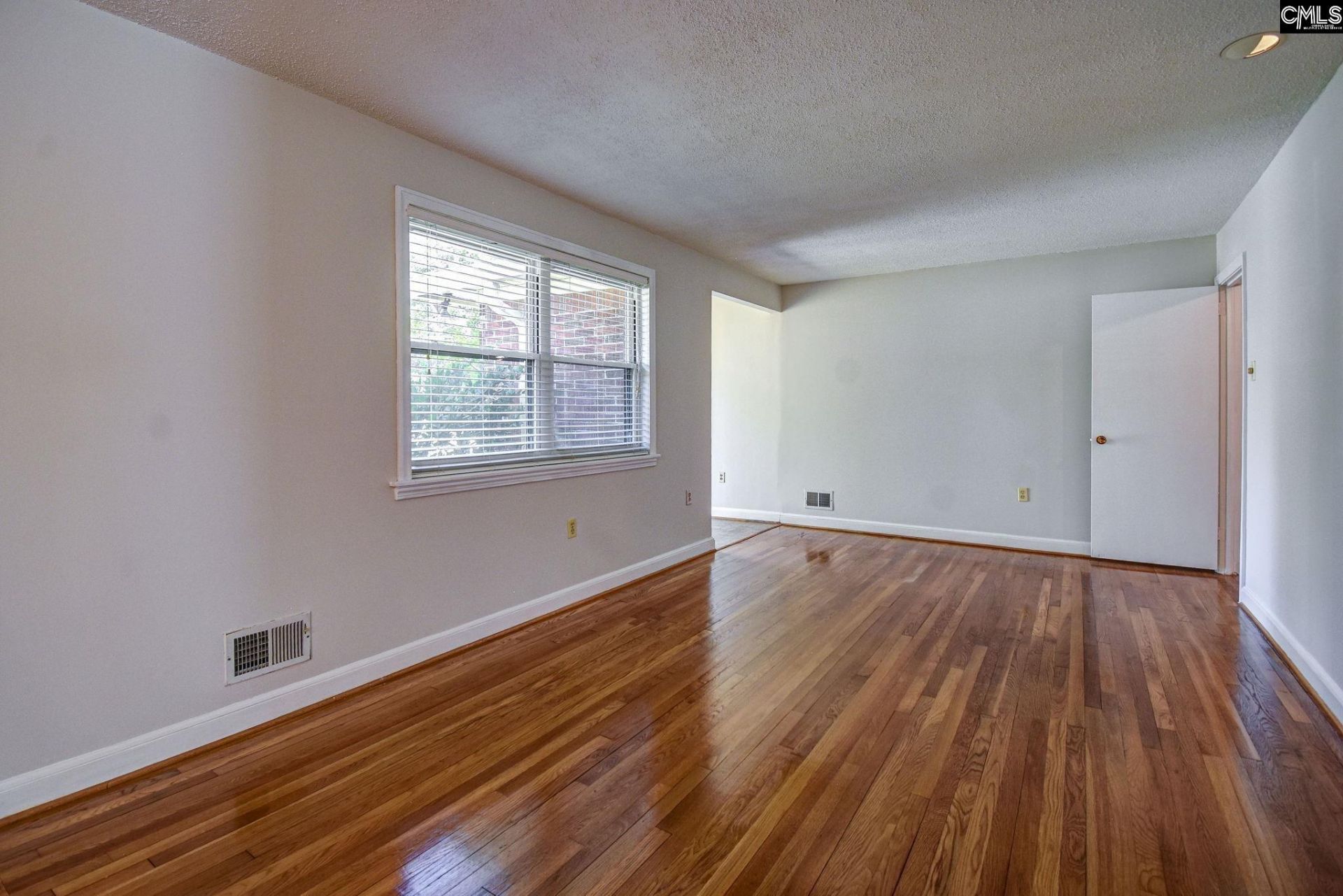 949 Gabriel Road  Photo 7