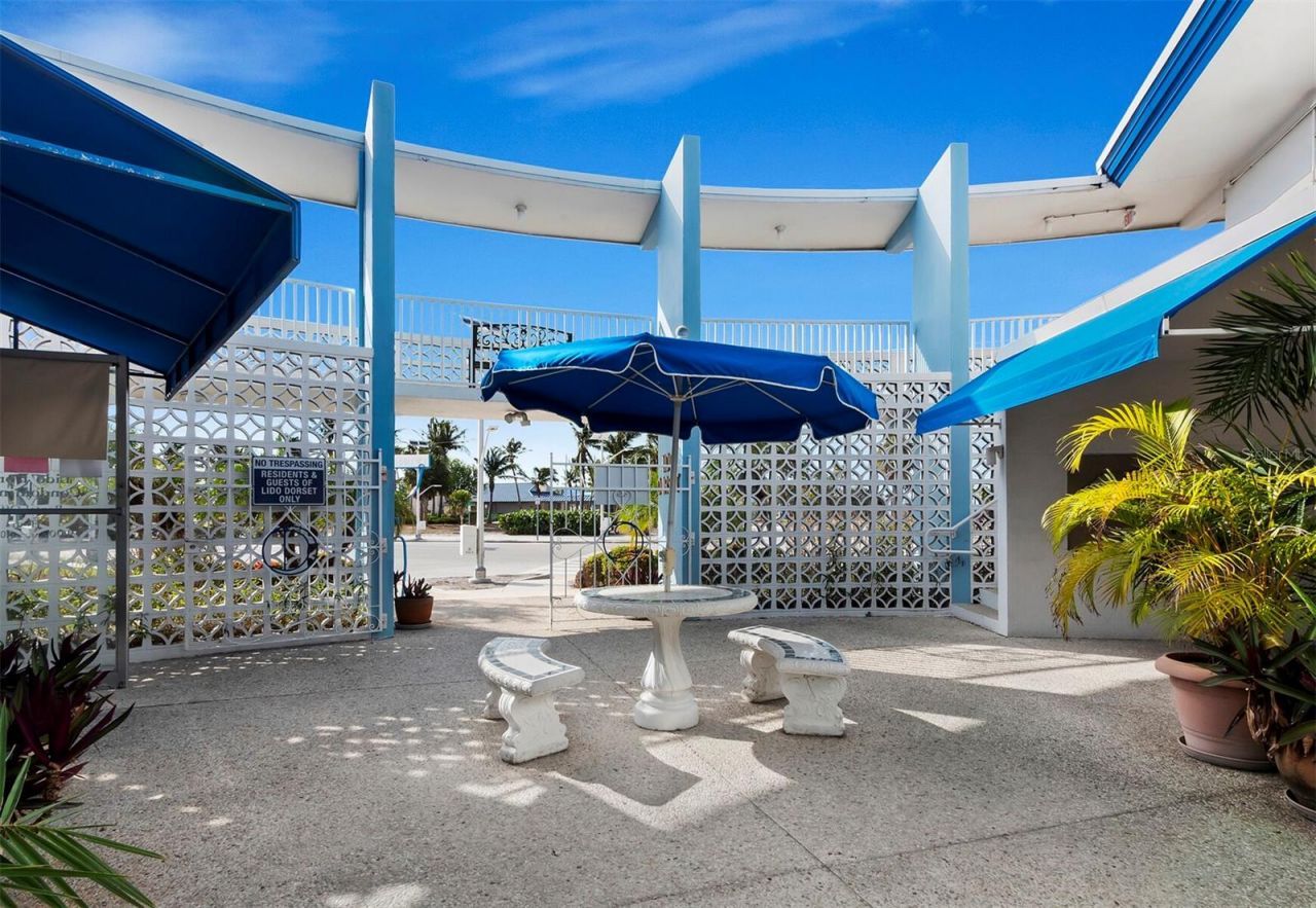 475 Benjamin Franklin Drive, Unit 215, Sarasota, FL 34236 Photo