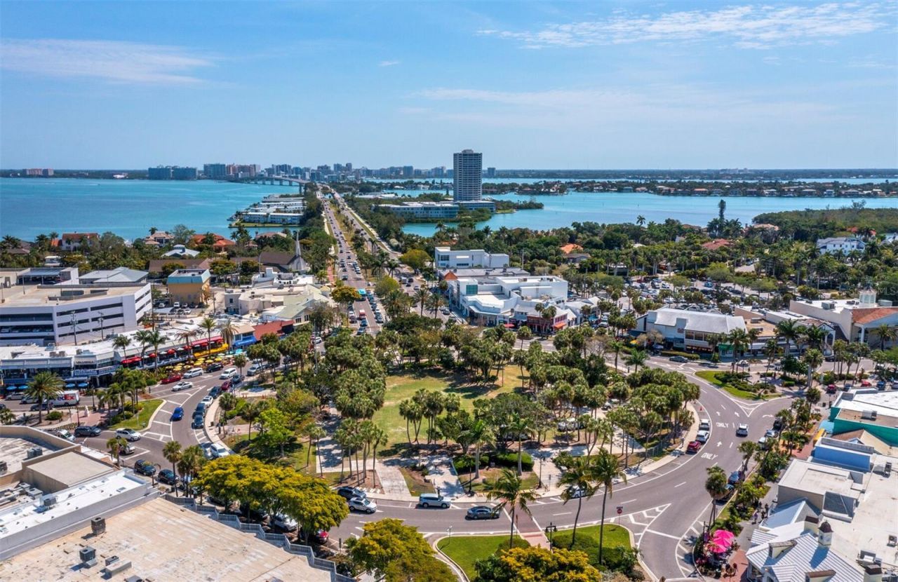 475 Benjamin Franklin Drive, Unit 215, Sarasota, FL 34236 Photo