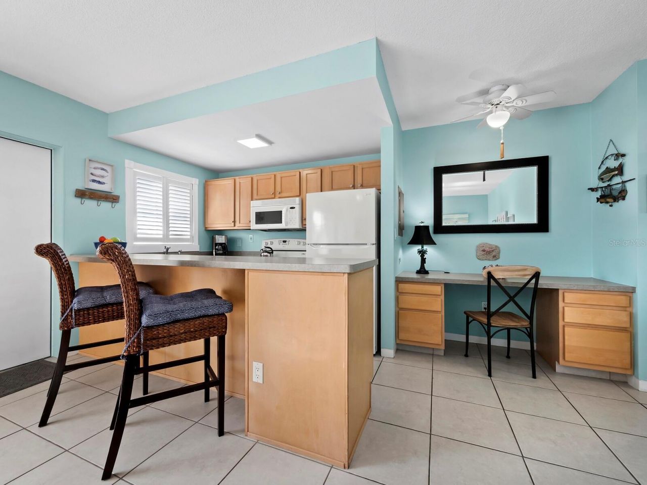 475 Benjamin Franklin Drive, Unit 215, Sarasota, FL 34236 Photo