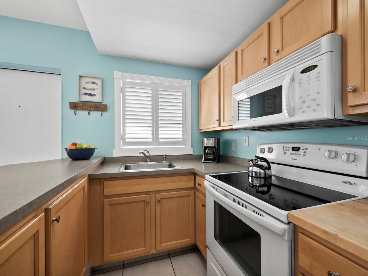 475 Benjamin Franklin Drive, Unit 215, Sarasota, FL 34236 Photo