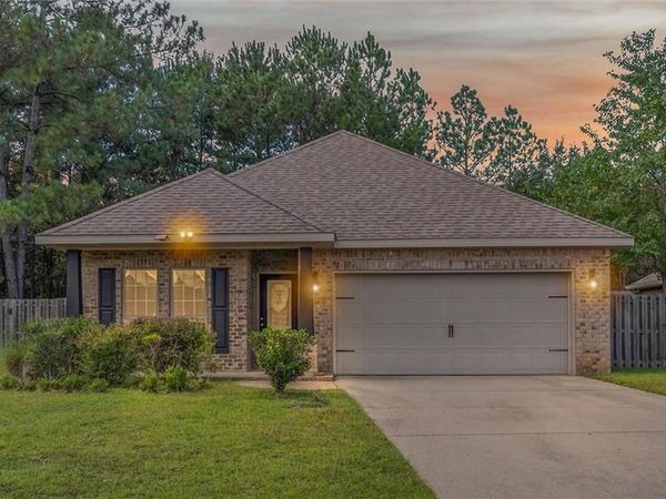 2445 Mckenzie Court, Saraland, AL 36571