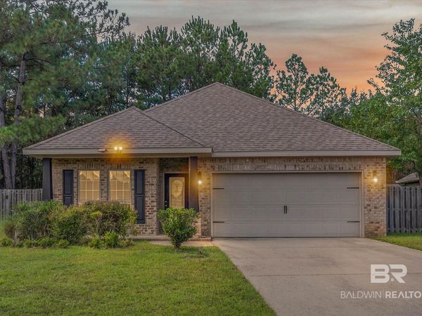 2445 McKenzie Court, Saraland, AL 36571