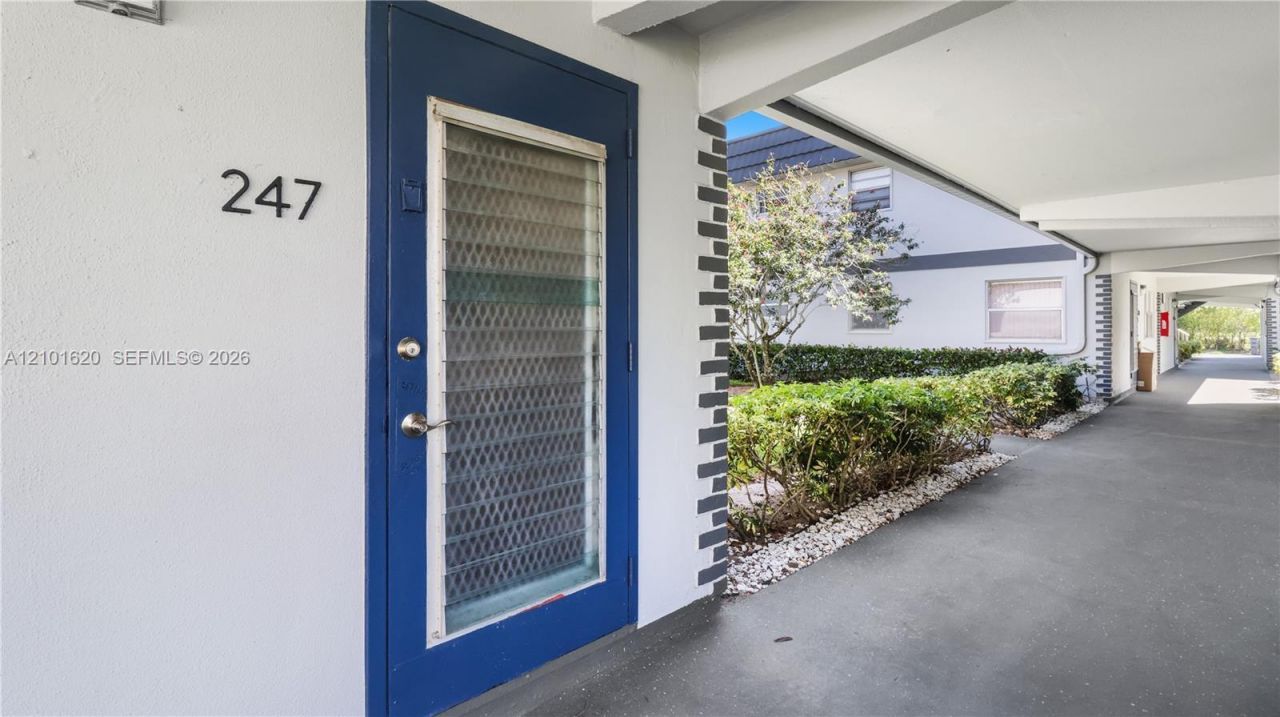 247 Saxony F, Unit 247, Delray Beach, FL 33446 Photo