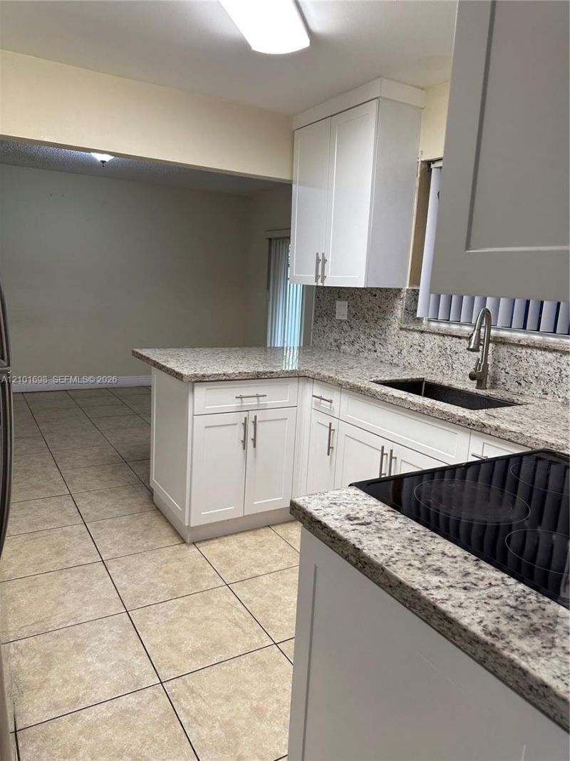 535 W 79th Pl , Hialeah, FL 33014 Photo