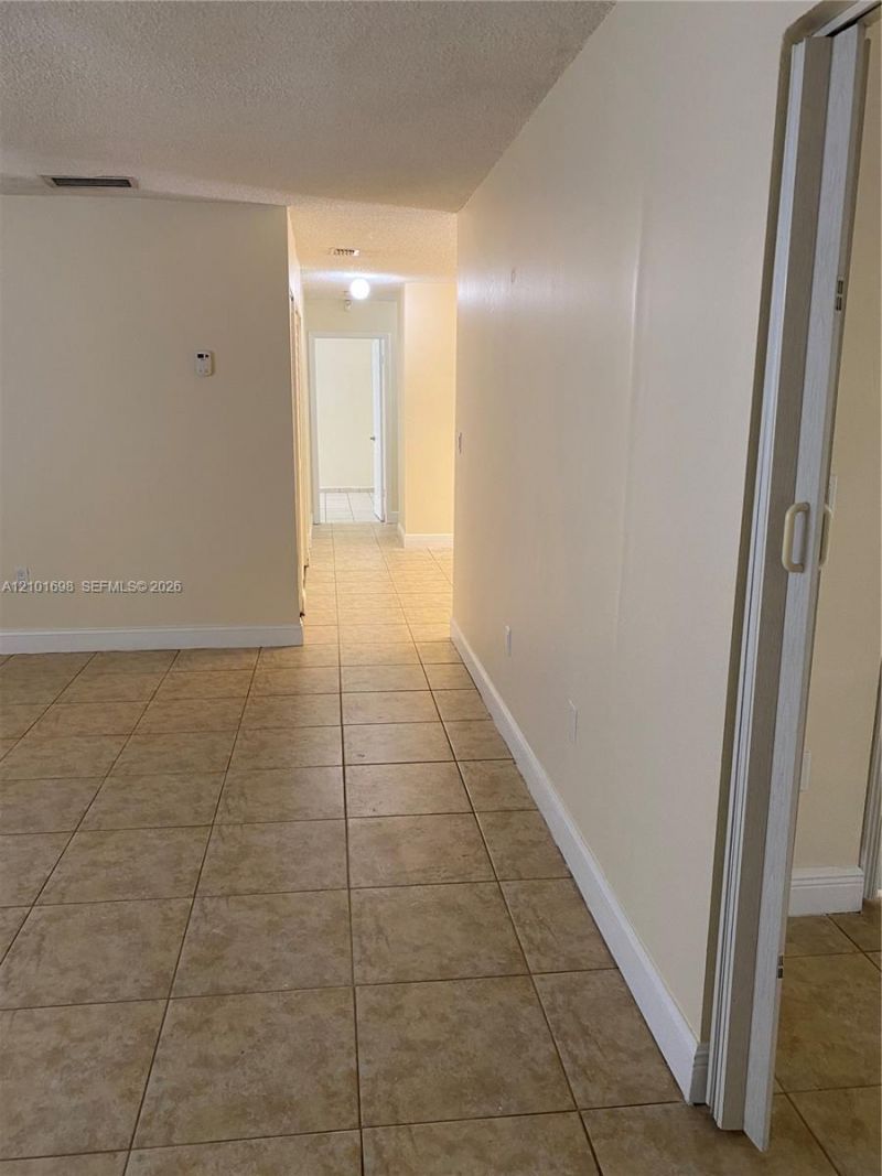 535 W 79th Pl , Hialeah, FL 33014 Photo