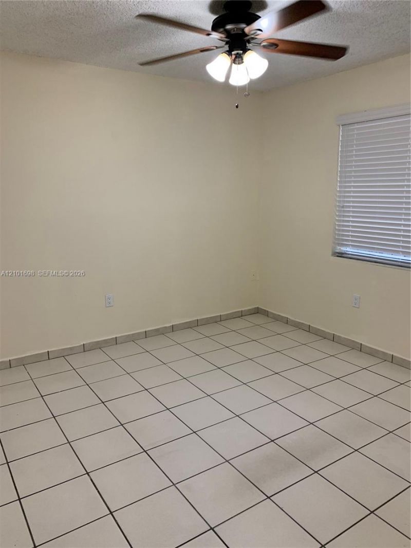 535 W 79th Pl , Hialeah, FL 33014 Photo