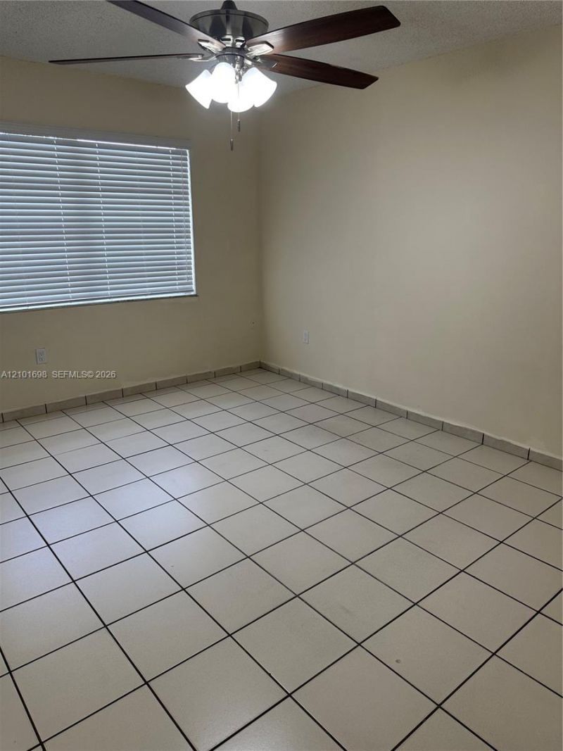 535 W 79th Pl , Hialeah, FL 33014 Photo