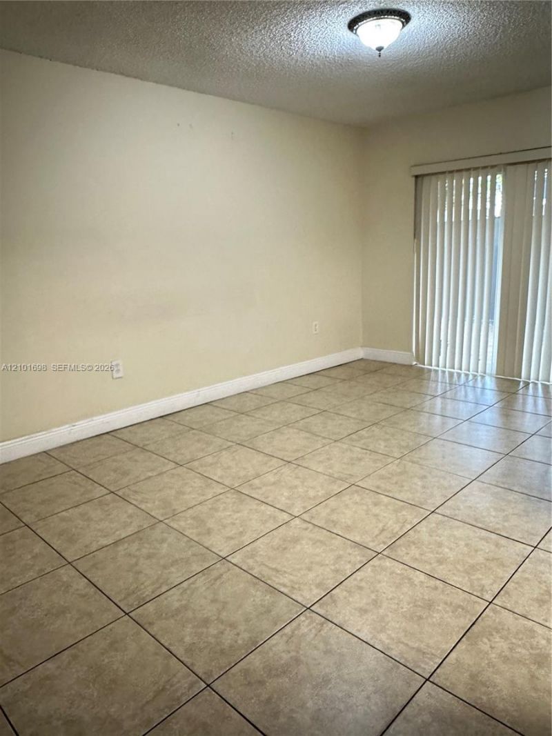 535 W 79th Pl , Hialeah, FL 33014 Photo
