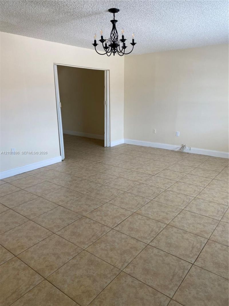 535 W 79th Pl , Hialeah, FL 33014 Photo