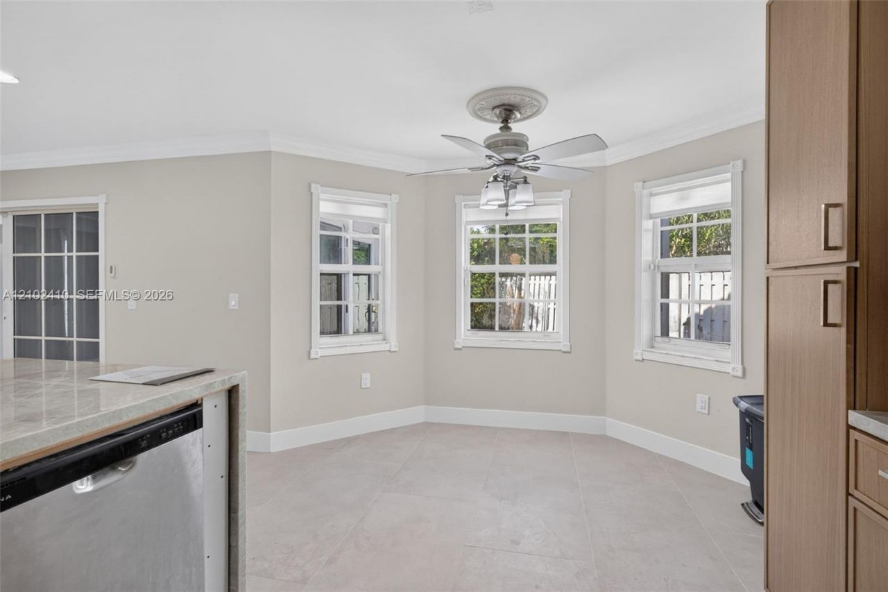 83 Gables Blvd , Weston, FL 33326 Photo