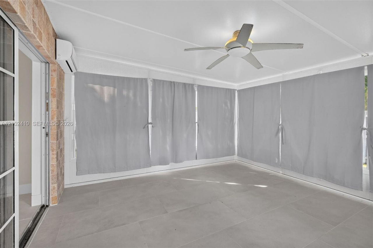 83 Gables Blvd , Weston, FL 33326 Photo