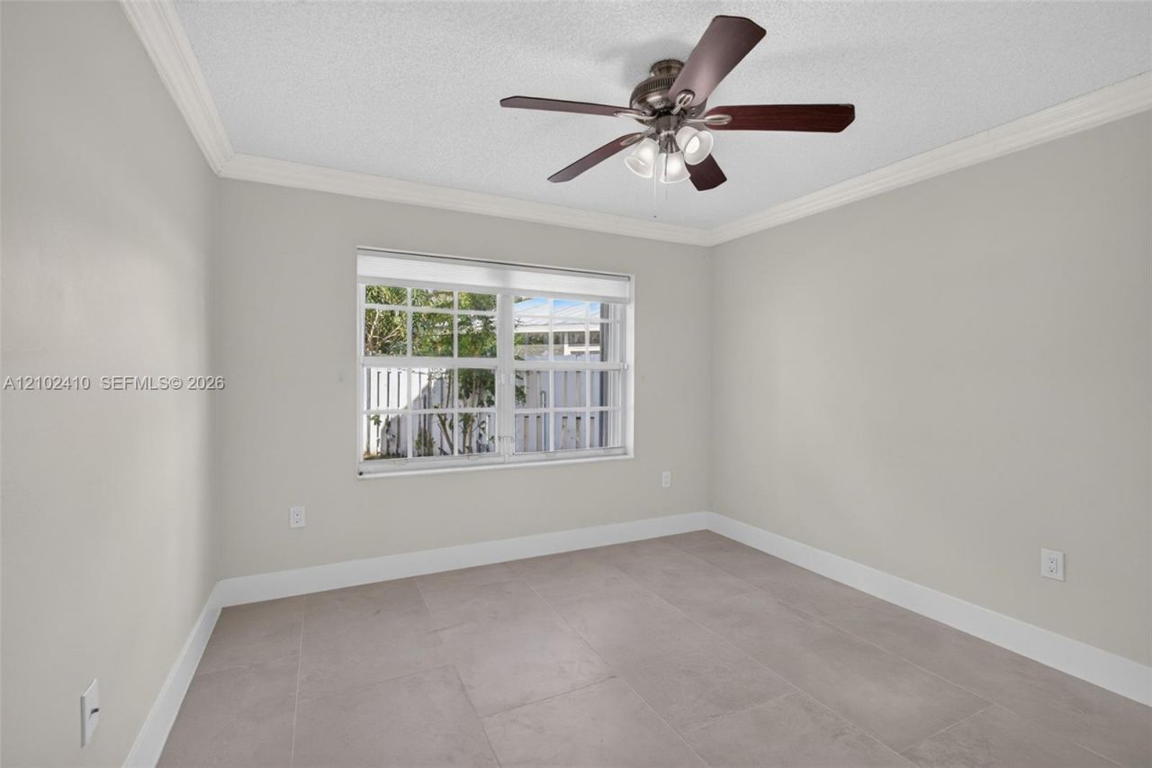 83 Gables Blvd , Weston, FL 33326 Photo