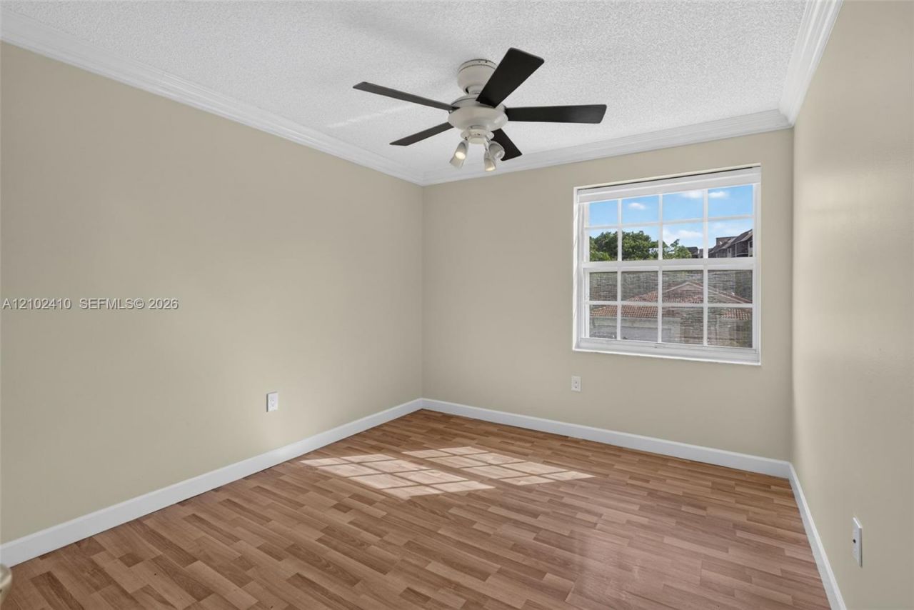 83 Gables Blvd , Weston, FL 33326 Photo