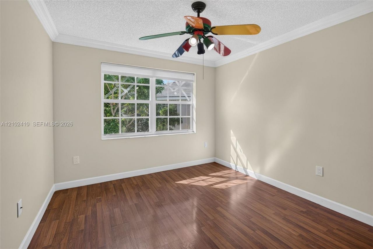 83 Gables Blvd , Weston, FL 33326 Photo