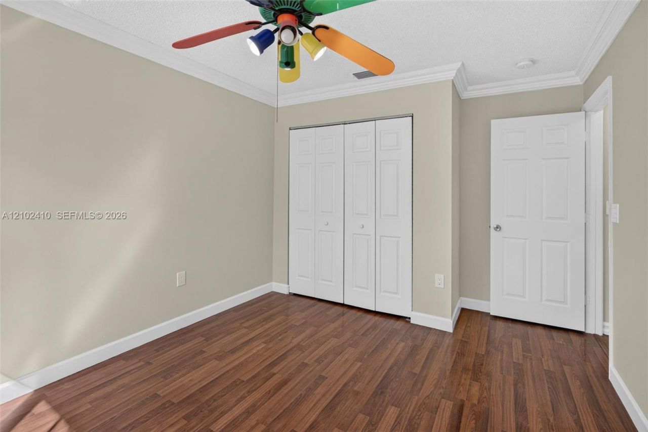 83 Gables Blvd , Weston, FL 33326 Photo