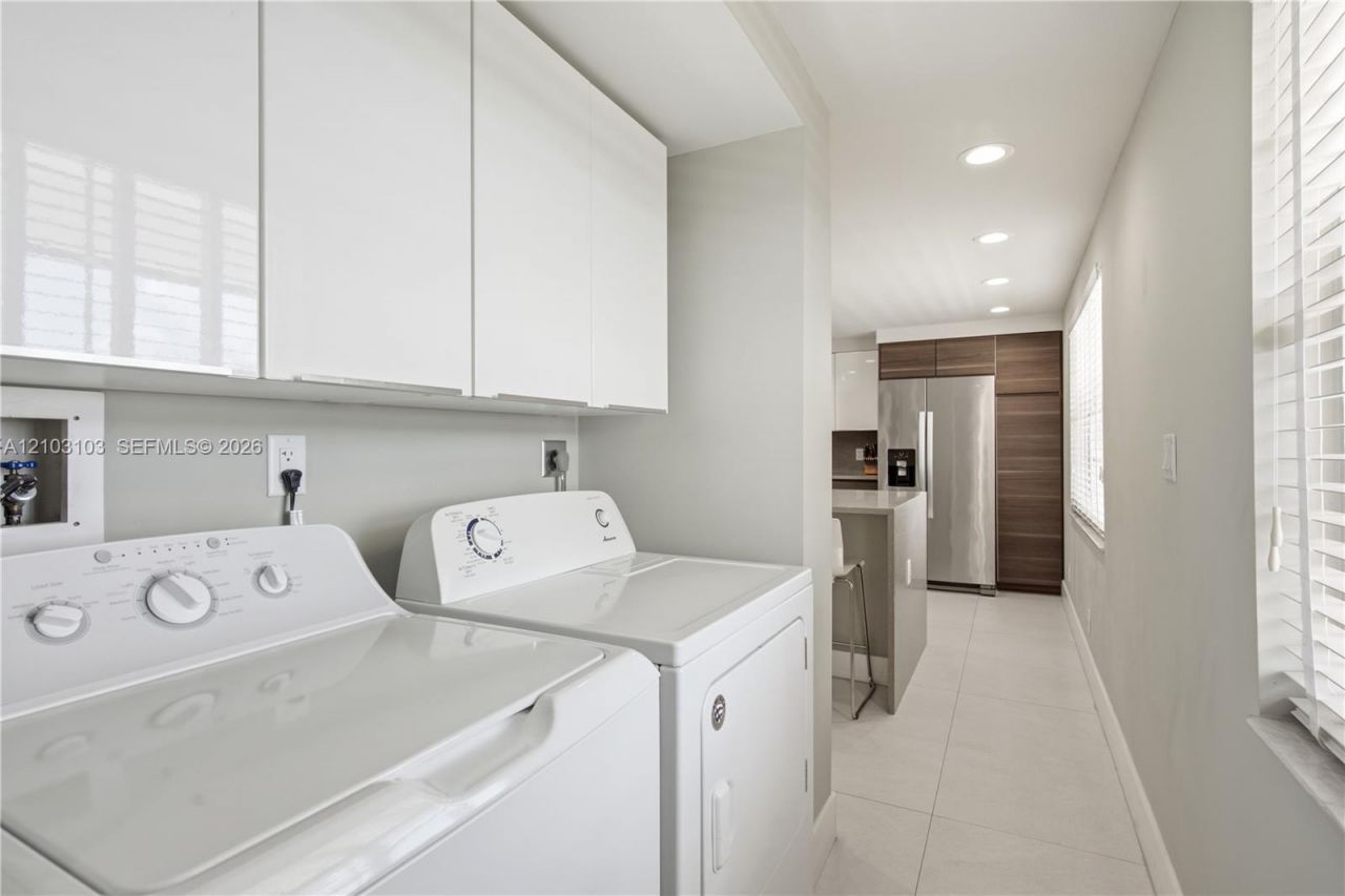 3507 Oaks Way , Unit 802, Pompano Beach, FL 33069 Photo