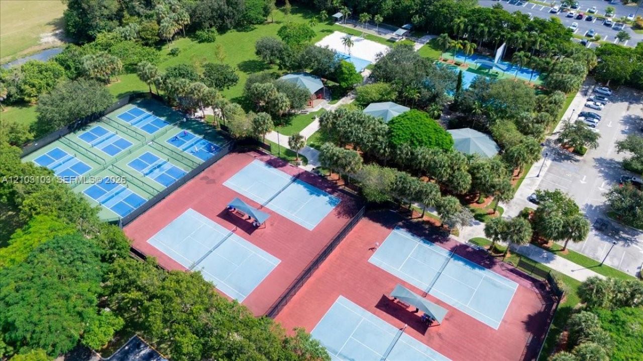 3507 Oaks Way , Unit 802, Pompano Beach, FL 33069 Photo
