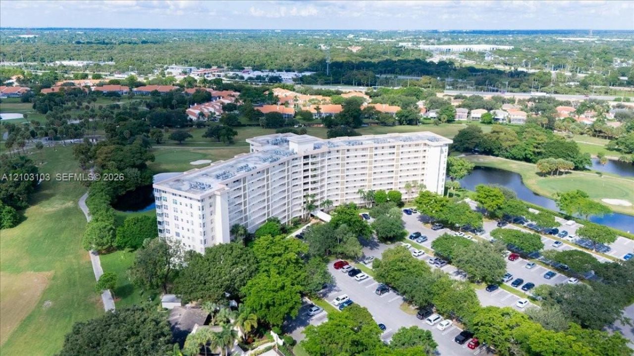3507 Oaks Way , Unit 802, Pompano Beach, FL 33069 Photo