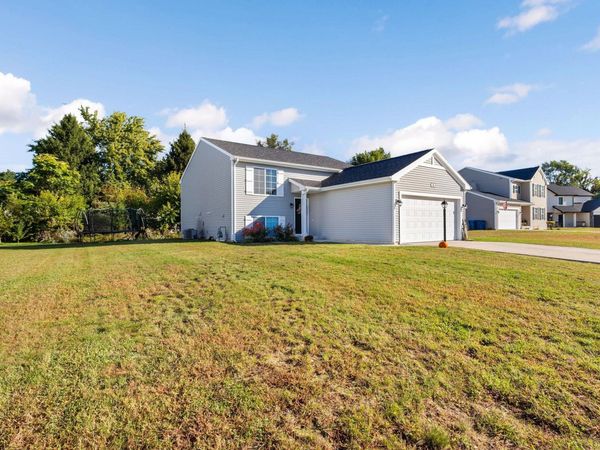 106 Red Tail Court, Walkerton, IN 46574