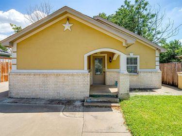 3732 E 1st Street, Fort Worth, TX 76111