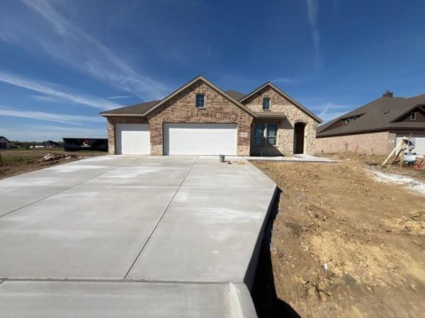 1003 Nogalito Avenue, Crowley, TX 76036