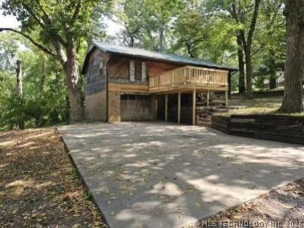 1867 Sycamore Drive , Tahlequah, OK 74464