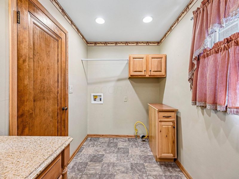 549 E Court Street , Urbana, OH 43078 Photo 17