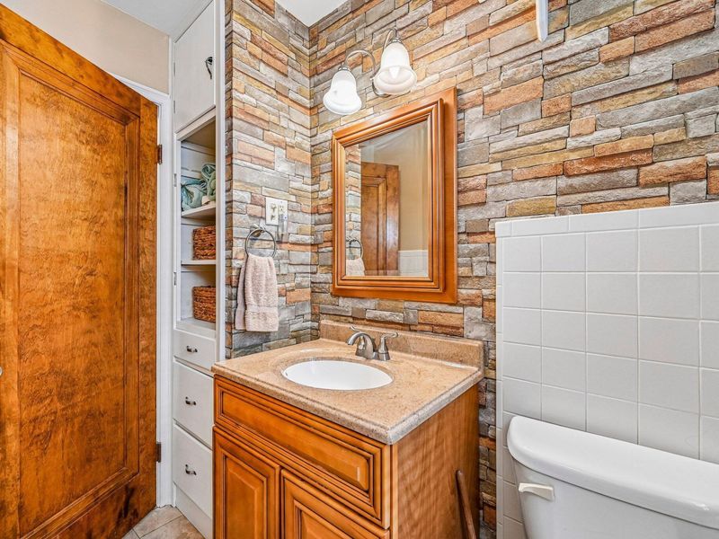 549 E Court Street , Urbana, OH 43078 Photo 21