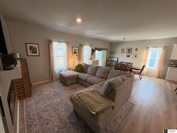 11005 S 176th Street, Omaha, NE 68136