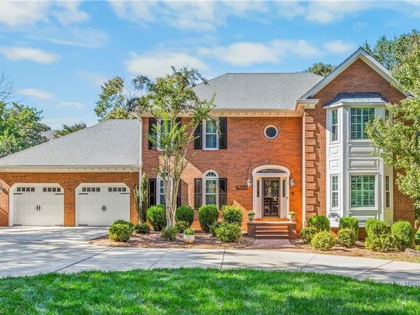 4209 Hollowoak Court, Winston-Salem, NC 27104