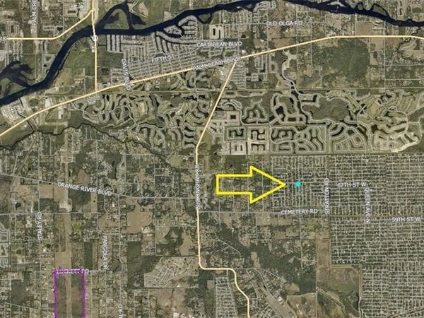 6081 Laurelwood DR , FORT MYERS, FL 33905