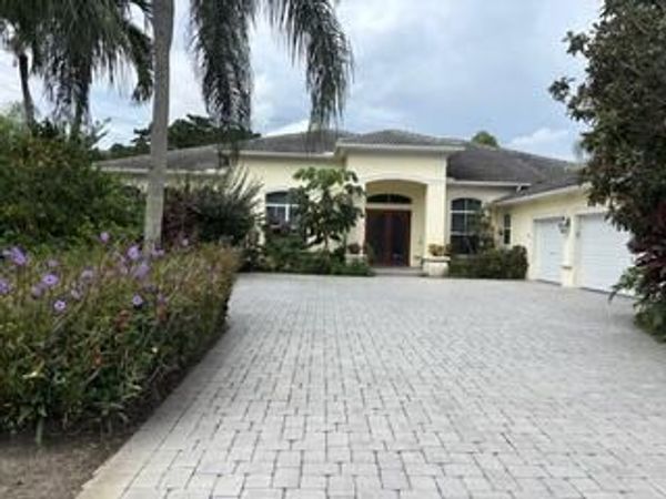 7907 Fairway Lane, West Palm Beach, FL 33412