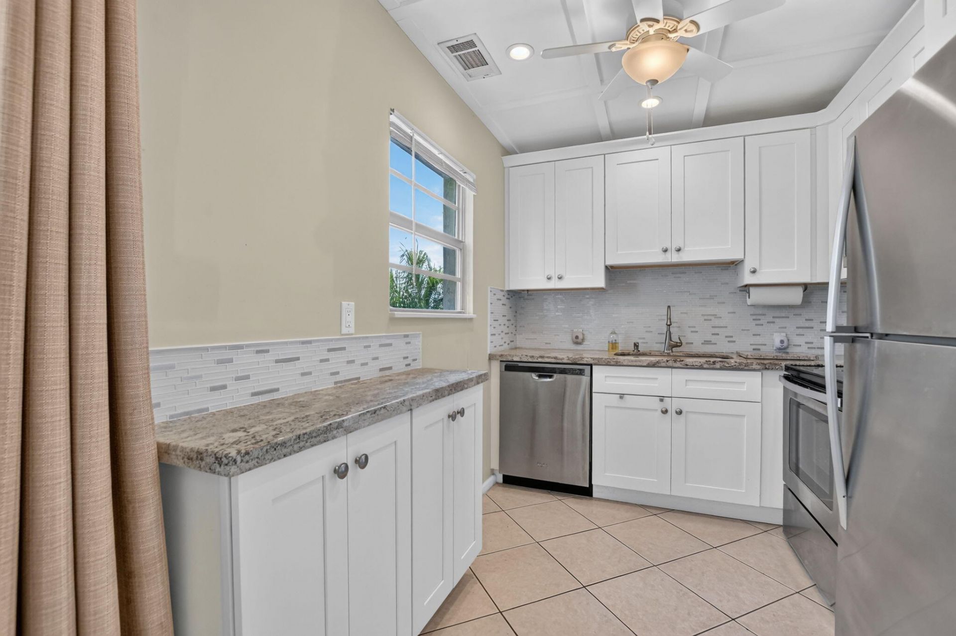 281 Fanshaw G, Boca Raton, FL 33434 Photo