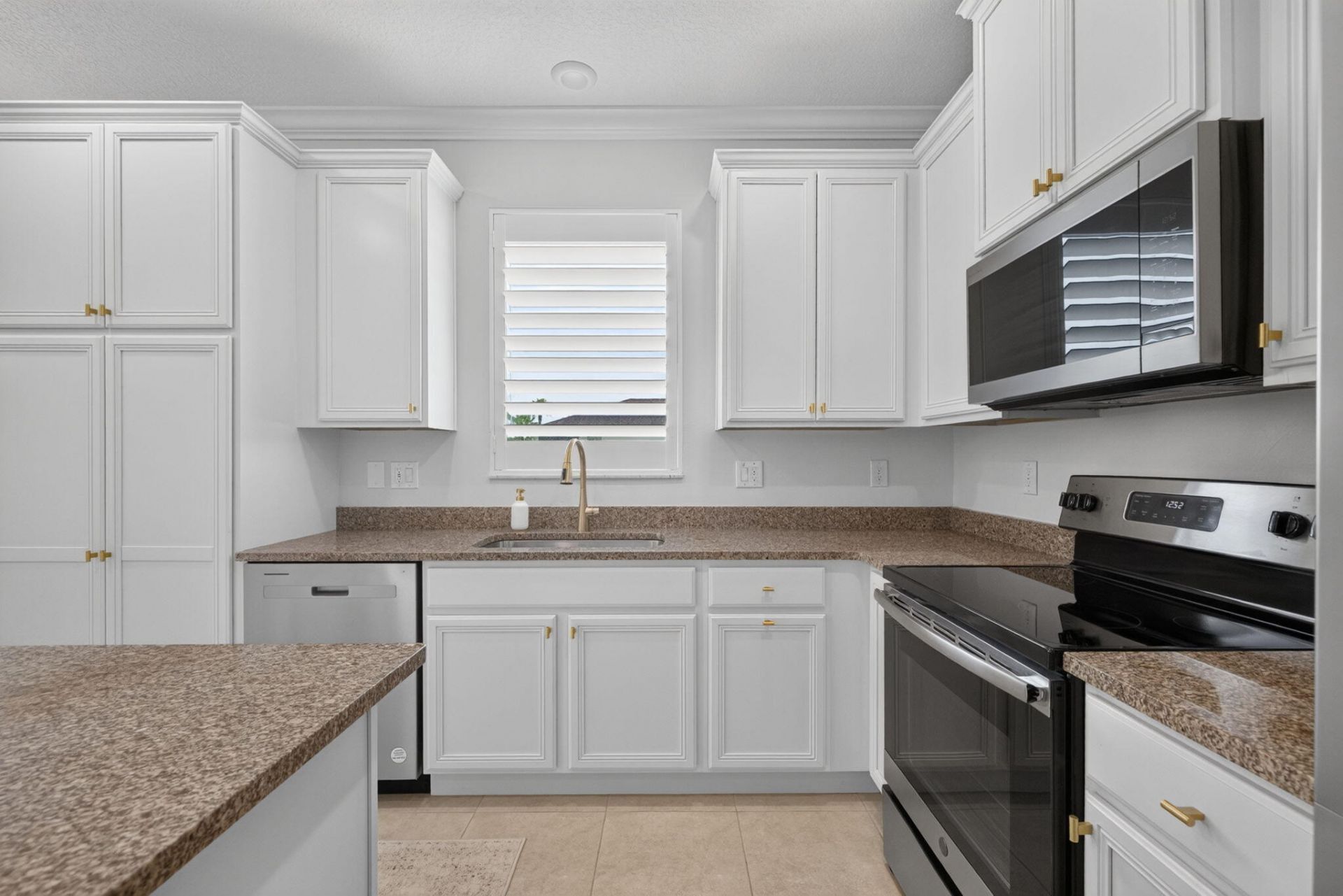 9907 SW Trumpet Tree Circle, Port Saint Lucie, FL 34987 Photo