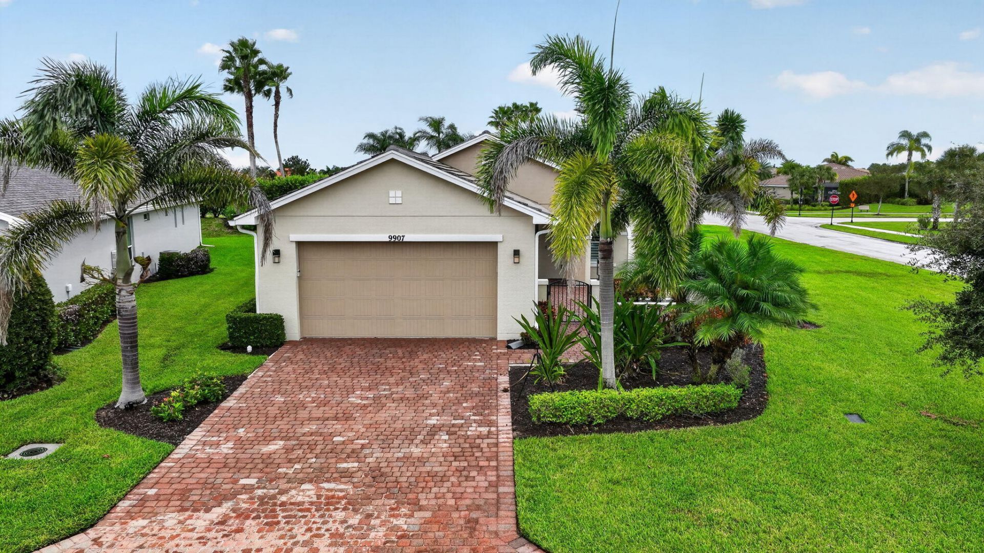 9907 SW Trumpet Tree Circle, Port Saint Lucie, FL 34987 Photo